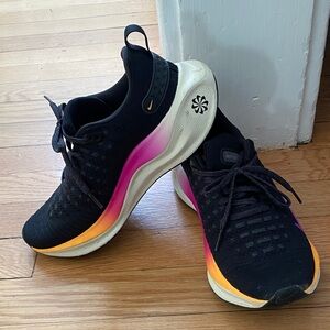 Nike Women's Black and Gradient Athletic Shoes